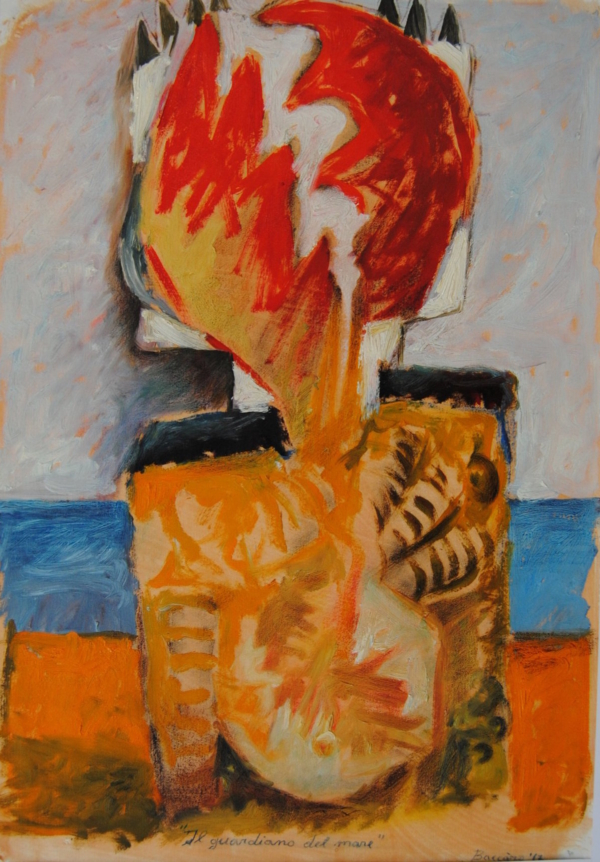Il guardiano del mare, figura enigmatica divisa in due, sulla riva del mare, sabbia e terra calda che si fonde con la figura.