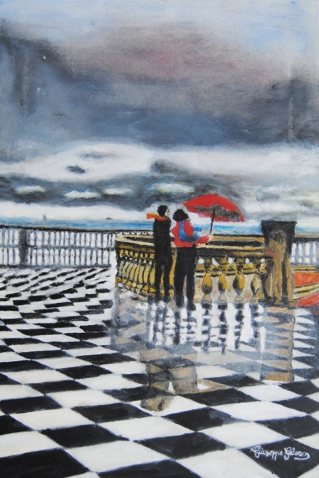 Dipinto La Terrazza Mascagni 2 di Giuseppe Geloso con pavimento a scacchiera bagnato, figure con ombrello e cielo plumbeo