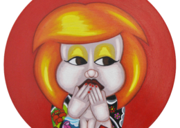 Non parlo – Doll rossa, fondo rosso, acrilico su tela 30x30 cm