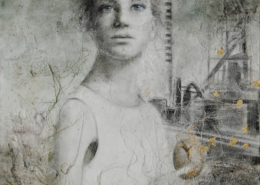 Quadro di Rosy Mantovani: giovani donne e adolescenti emergono da periferie urbane, simboli di resilienza e speranza.