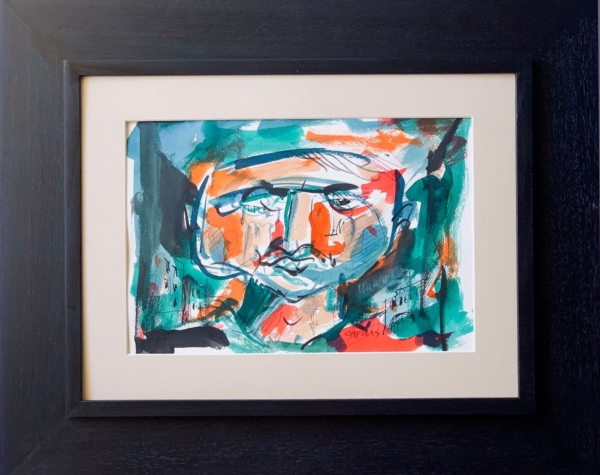 Una Vita Difficile, disegno di CAPRAS: volto di uomo formato da chiazze rosse e azzurre, con palazzi e strade sullo sfondo, sguardo intenso, china e colore