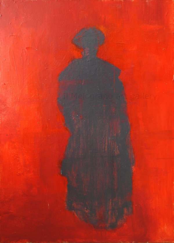 Tela rossa veneziana di Davide Robert Ross con figura nera sfumata, effetto luce che ne cancella i dettagli