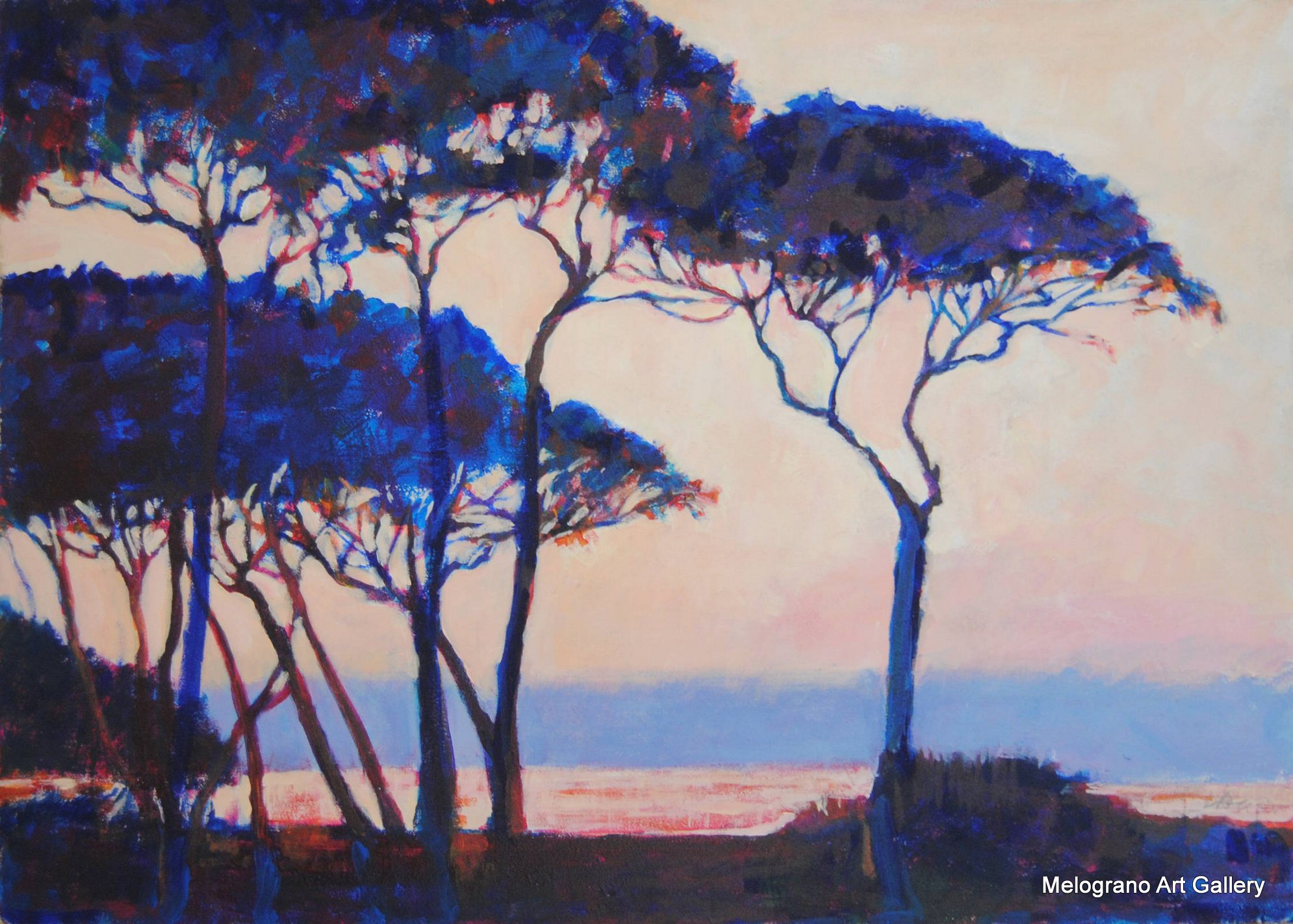 Pini in controluce con tronchi obelischi e tramonto rosato, acrilico su tavola, opera di Donatella Lami.