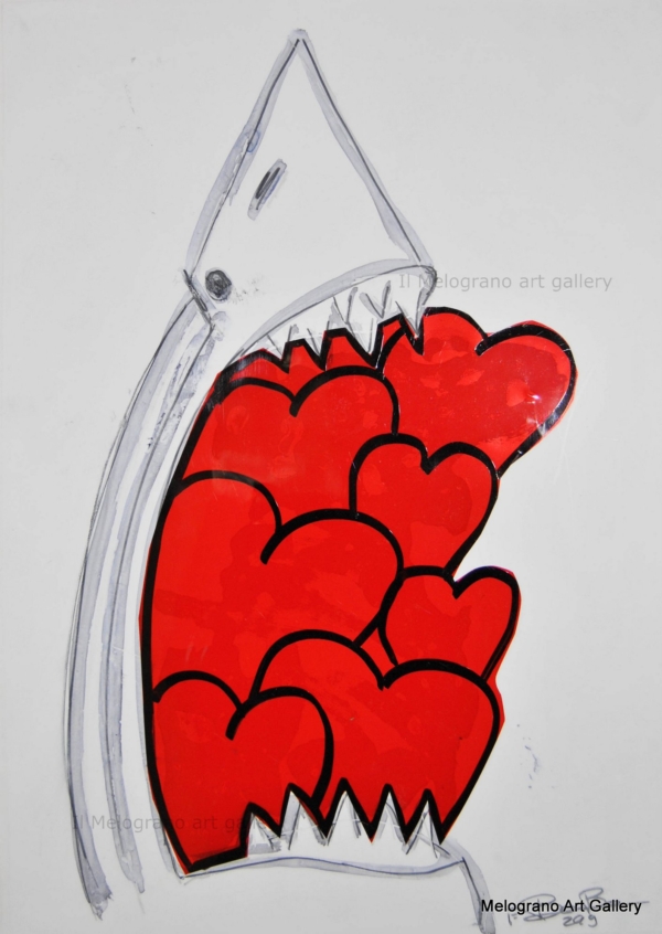 Disegno su carta di Futurboba con squalo con cuori rossi in plastica trasparente colorata, titolo Mangio Amore