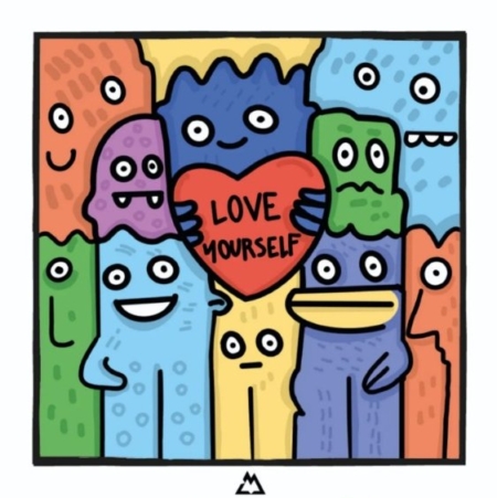 Mostriciattolo colorato di Luigi Massa con contorni neri, messaggio “Love yourself” su cartoncino
