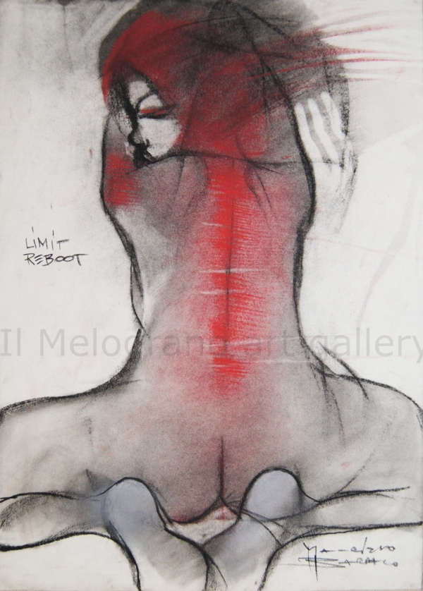 Le donne di Maurizio Barraco a carboncino e pastelli su carta. Sono nude, malinconiche, tragiche, simbolo di fragilità e consapevolezza.