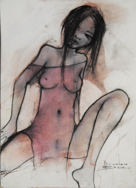 Le donne di Maurizio Barraco a carboncino e pastelli su carta. Sono nude, malinconiche, tragiche, simbolo di fragilità e consapevolezza.