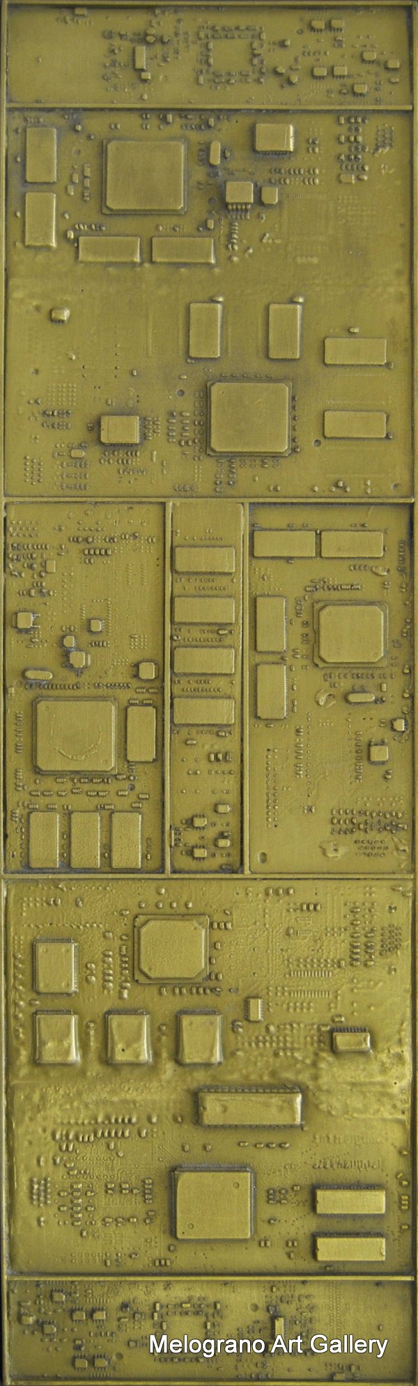 Opera concettuale di Morgan Zangrossi, realizzata con componenti hardware, ferro e resina. L’insieme metallico si trasforma in codici da scoprire.