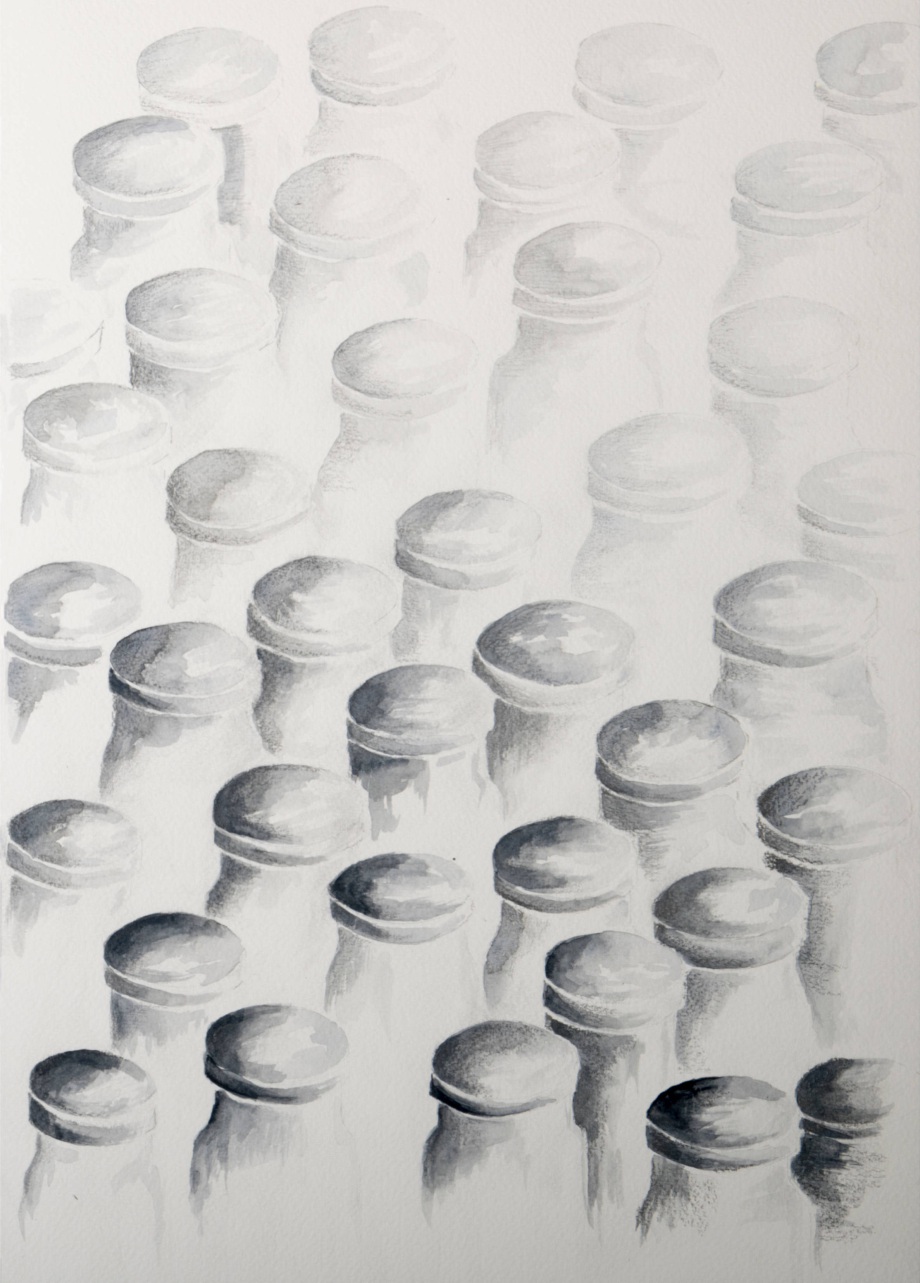 Dipinto “Folla” di Vera Lowen: figure-bottiglie vuote che simboleggiano la vita consumistica, la solitudine e la fragilità umana, con tonalità fredde e sfumature grigie.