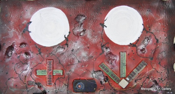 Opera “Genesi 2.0” di Andrea Renda, uomo intrappolato in ingranaggi e spirito levitante in sfera luminosa, simbolo di separazione e rapporti distanti tra uomo e donna.