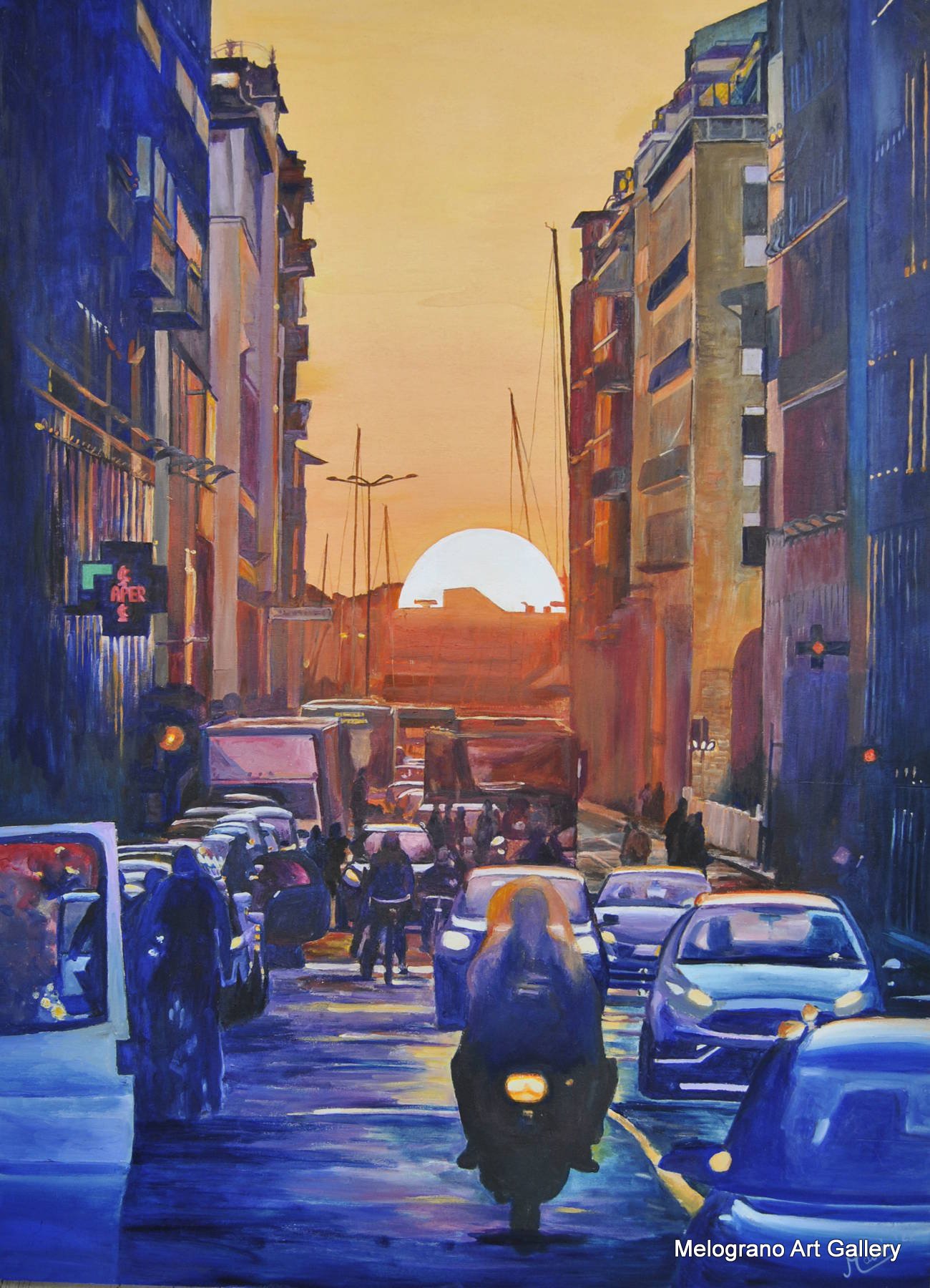 Scorcio urbano in controluce al tramonto, luce aranciata e ombre profonde, atmosfera poetica e luminosa, dipinto figurativo di Bianca Manis.