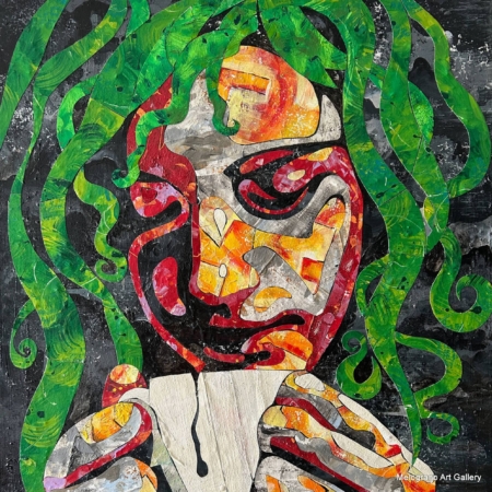 Donna con il capo chino su una tazza di caffè, immersa in meditazione, dipinta da Laura Ruberto con tecnica mista materica.