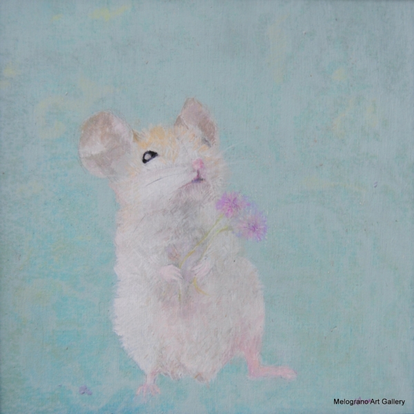 Topolino bianco con fiorellini rosa su sfondo turchese, dipinto figurativo di Mara Di Campli