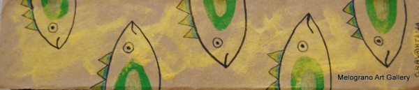 tonni stilizzati su fondo oro con colori verdi, allegri e simpatici, adatti come soprammobile