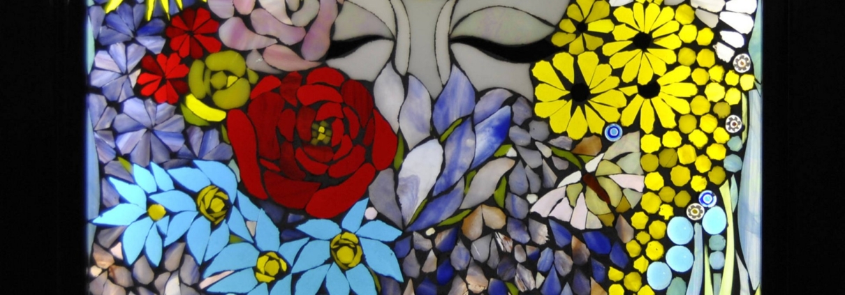 Primavera, opera in mosaico di vetro su vetro di Anna Maria Laurenti