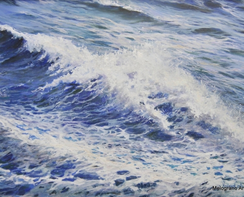 Onda azzurra con spuma bianca frizzante, dipinto marino di Rosanna Costa