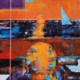 Dipinto astratto geometrico di Roberto Becherucci raffigurante il porto di Livorno al tramonto con un sole arancione, una barca a vela azzurra e intensi riflessi di luce nei toni del giallo, nero e viola.