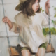 Ritratto di bambina ad acquerello su un'altalena con cappello di paglia di Taichi Ichikawa, Melograno Art Gallery.